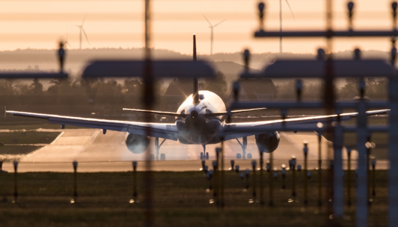 Из-за информации о бомбе экстренно приземлился самолет в аэропорту Баку