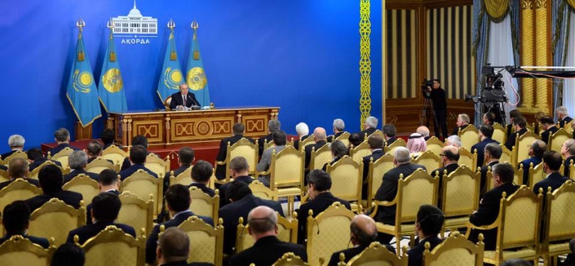 Назарбаев встретился с главами дипмиссий в Казахстане