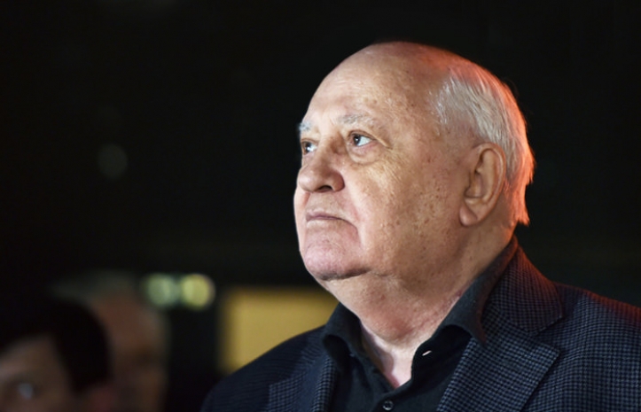 Горбачев увидел начало новой «холодной войны»