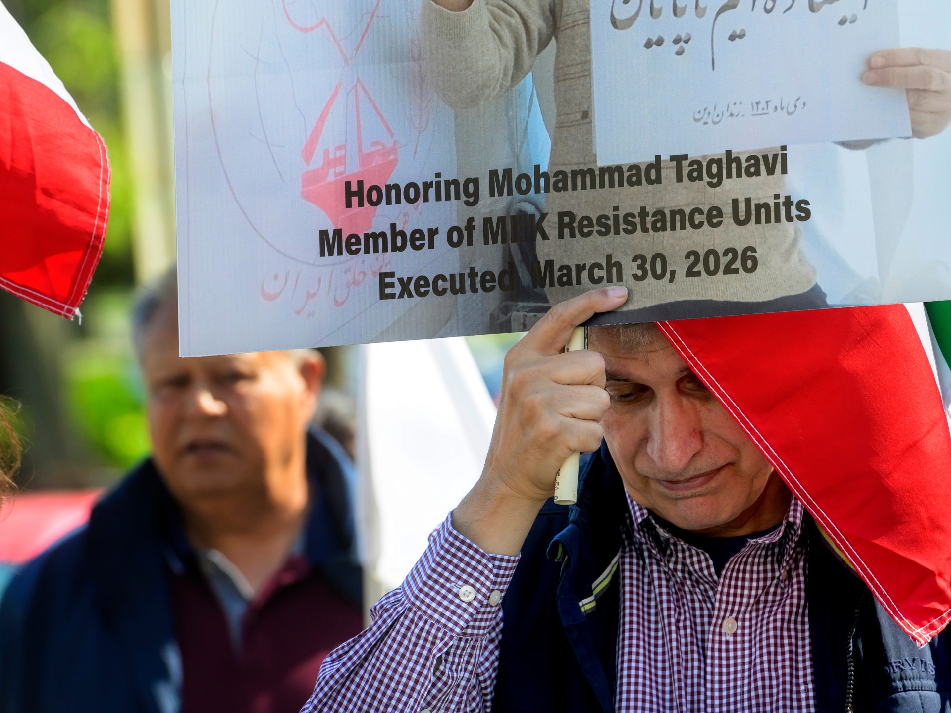 Иран казнил двух членов запрещенной оппозиционной группы PMOI/MEK