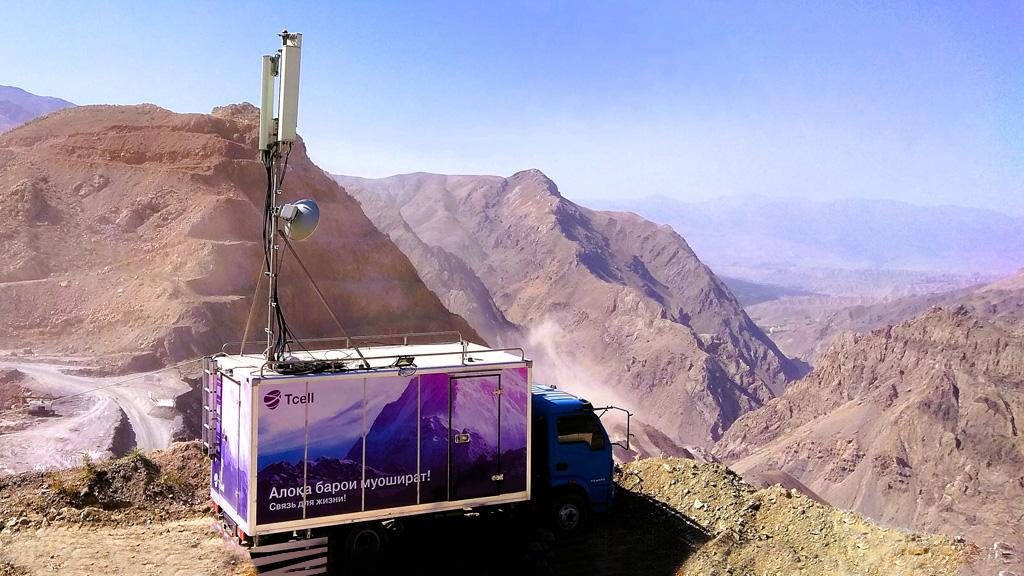 Новая стратегия, рабочие места, Рогун и кредиты. О чем рассказал журналистам постпред АБР в Таджикистане