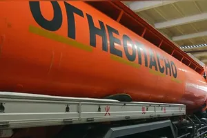 Казахстан планирует продлить запрет на вывоз нефтепродуктов автотранспортом в страны ЕАЭС до конца ноября, - Минэнерго РК