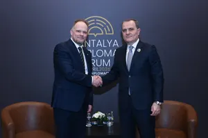 Байрамов обсудил с представителем НАТО развитие партнерства и региональную безопасность