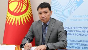 Суд изменил меру пресечения политологу Бакытбеку Жумагулову на домашний арест