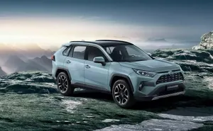 Toyota продала рекордное количество машин за год