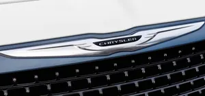 Chrysler отзовет более 900 тысяч автомобилей