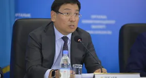 Министр Досаев заявил о пересмотре бюджета РК на 2016 год