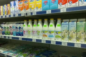 Опасные бактерии нашли в молочной продукции в магазинах Казахстана