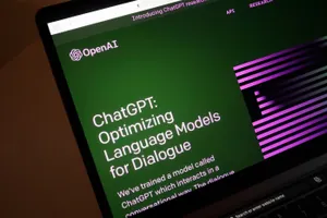 ChatGPT научился отвечать пользователям голосом