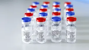 Разработчики «Спутник V» предложили объединиться с AstraZeneca