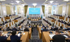 Члены комиссии предлагают принять новую Конституцию – Токаев