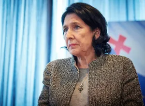 Начать импичмент президента разрешил Конституционный суд Грузии