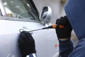 Сын угнал автомобиль своего отца в Семее