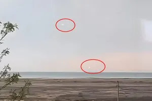 Светящиеся шары в небе сняли на видео жители Мангистау