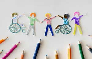 Премьер-министр потребовал устранить барьеры для людей с инвалидностью