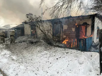 Три человека заживо сгорели в селе Павлодарской области