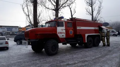 В Алматы ликвидирован пожар на рынке